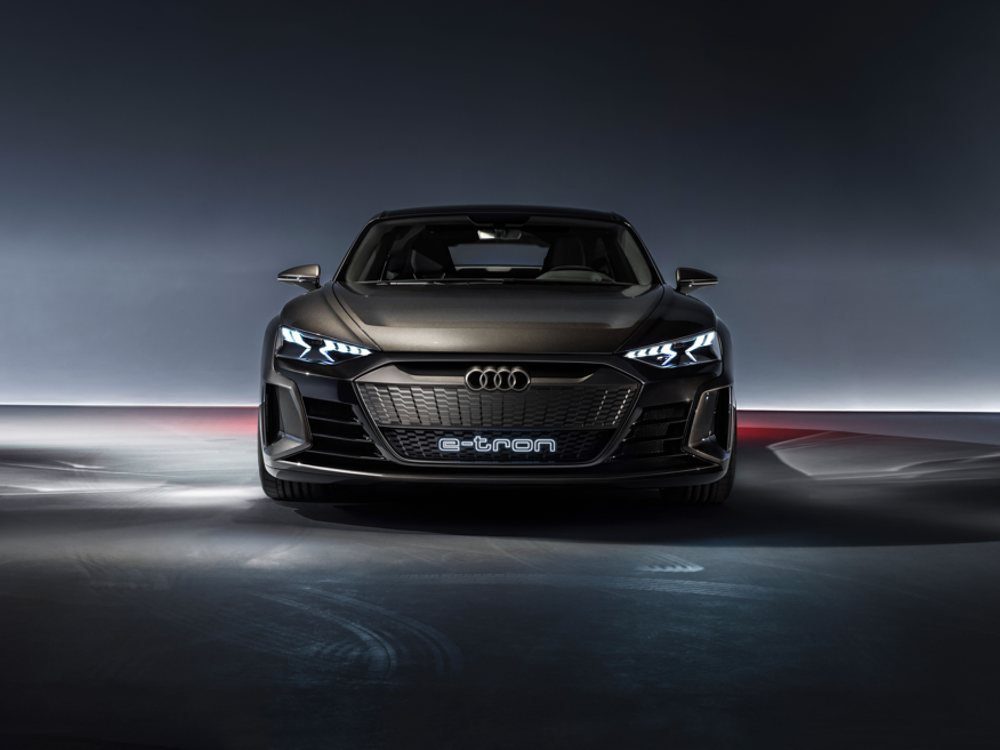 Audi e-tron GT front